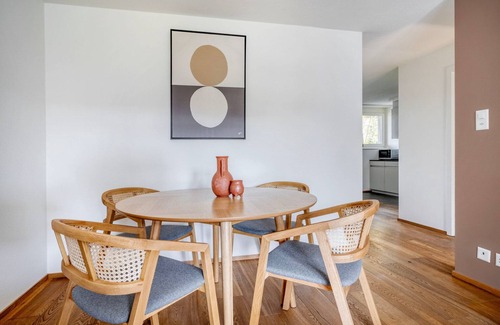 Affoltern am Albis Apartment | Convenient Affoltern am Albis 2BR with Storage & Shops