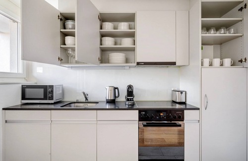 Affoltern am Albis Apartment | Convenient Affoltern am Albis 2BR with Storage & Shops