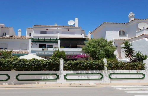Castillo de Sabinillas Apartment | Convenient Apartment Steps from the Beach with Ocean Views