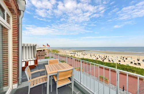 Wangerooge Apartment | Scenic Apartment with Sea Views and Balcony at Aparthotel Anna