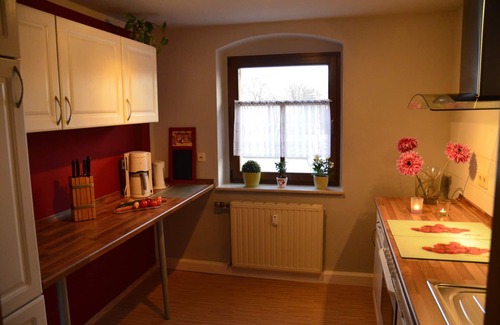 Pillnitz Apartment | Idyllic Apartment Steps from Pillnitz Castle for Families