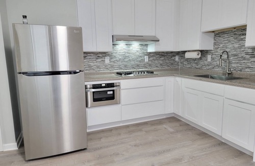 Hartford Apartment | Cozy Apartment with Breakfast and Kitchen Amenities