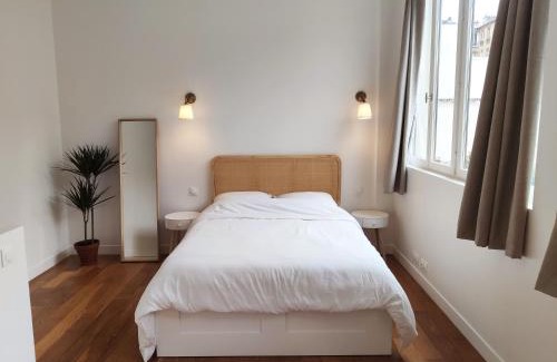 Clichy Apartment | Inviting Apartment with Private Garden and Perfect Rating