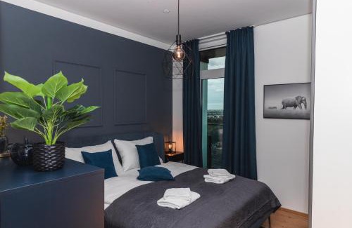 Erdberg Apartment | Captivating Views of Vienna with Infinity Pool Access