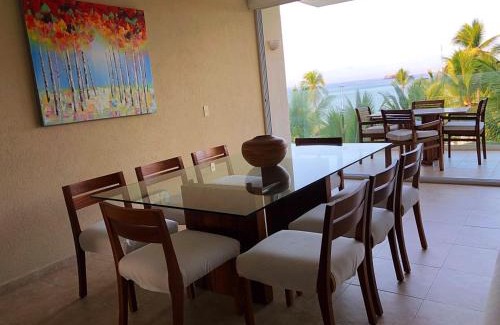 Ixtapa Apartment | Great Beachfront Amara Condo Ixtapa
