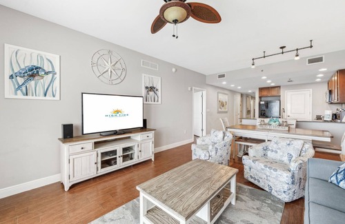 Panama City Beach Resort | Inviting Condo with Breathtaking Ocean Views and Pool