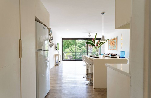 R Condo | Prime Condo Near Attractions with Oceanfront Amenities