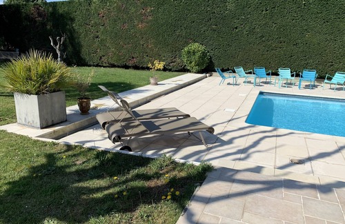 Bouc-Bel-Air House | Guest Rated 10/10: Contemporary House in Aix en Provence