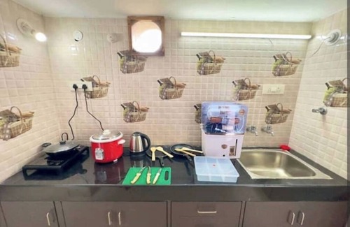 Hyderabad Apartment | great couplefriendly family2BHK JubileeHills Rd33