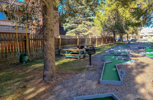 Steamboat Springs Hotel | Convenient Units Near Steamboat Ski Resort with Spa & Shuttle