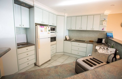 Mollymook Beach House | Mollymook Beach House: Breathtaking Views & Unlimited WIFI