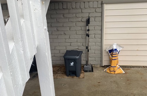 Spokane Valley Apartment | 💎 Great Find, 5 min to Browns Park 🛹💦🏀🏐1