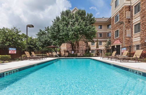 Round Rock Apartment | Great for Business Travelers! Air-Conditioned King Suite + FREE Buffet Breakfast
