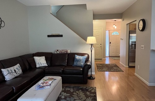 Gaylord Condo | Ideal Retreat for Golfers, Skiers, and Families - 9.8/10
