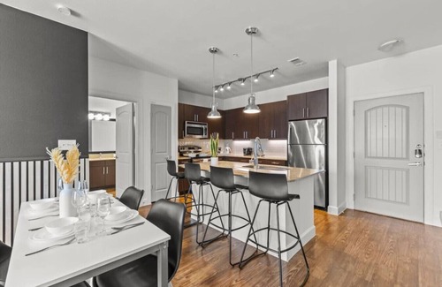 Frisco Apartment | Great for kids Sleeps 10 Lux 2B, The Star Toyota,