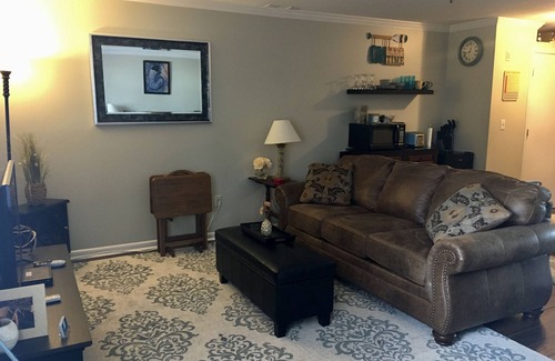 Gilford Apartment | Ideal Gilford Studio with Pool, Breakfast & Prime Location!