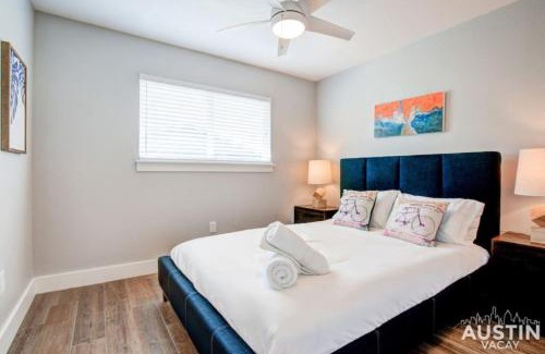 Parker Lane Apartment | Ideal Group Retreat: Two Apartments for 12 Guests