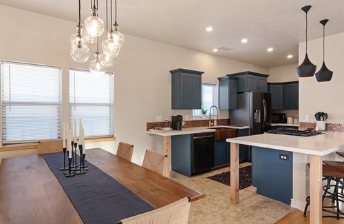 Jerome Apartment | Indulge in Comfort with Kitchen & Views in AZ's Mining Town