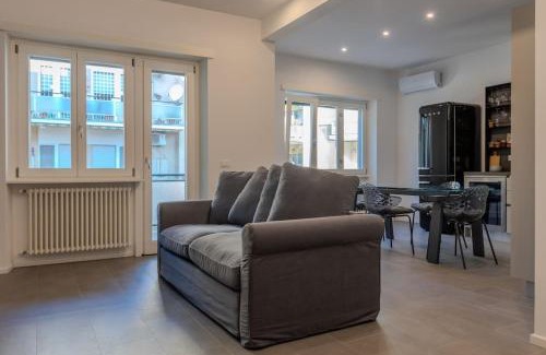Quartiere XXXI Giuliano Dalmata Apartment | Explore Great House Laurentina Metro B - 4-Star Family Retreat