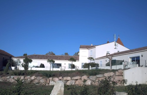 Murviel-les-Beziers House | Idyllic Retreat in the Heart of Scenic Vineyards