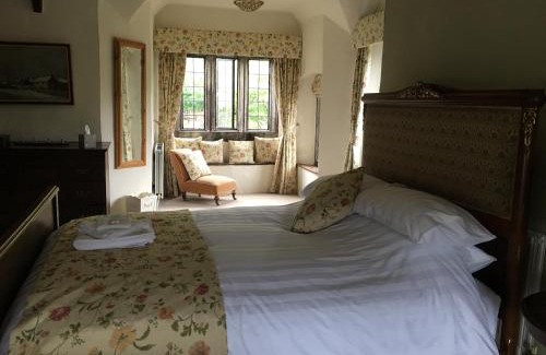 Vale of Glamorgan House | Top-Rated Great House Guest House with Family-Friendly Perks