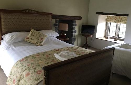 Vale of Glamorgan House | Top-Rated Great House Guest House with Family-Friendly Perks
