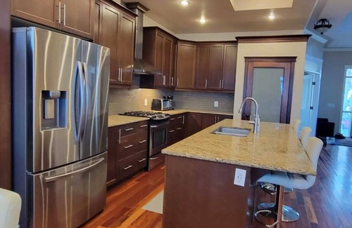Inglewood House | Cozy Inglewood Retreat: Steps from Zoo and Downtown Fun