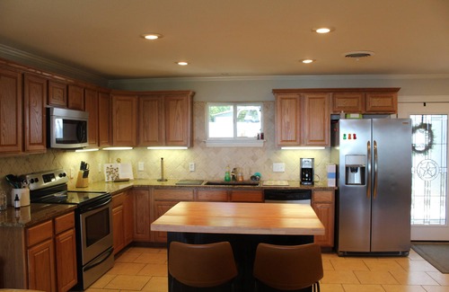 Seven Points House | Pet-Friendly Lake House with Fishing, Boating & Breakfast