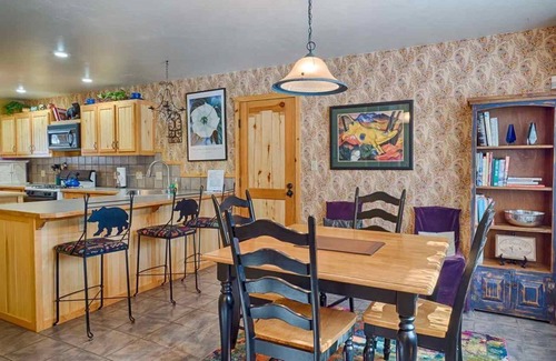 Angel Fire House | Ideal Getaway Near Ski Lift and Golf Course - Family Friendly