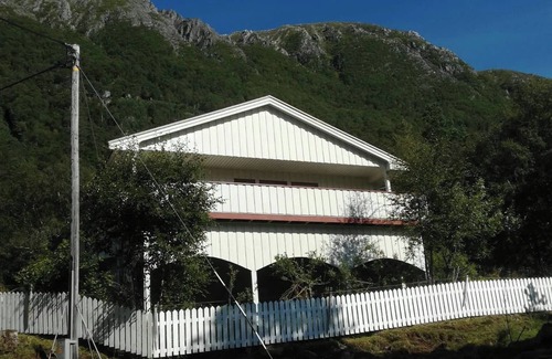 Halsa Municipality House | Great House with a panoramic view