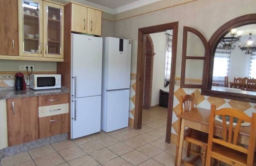 Alcaucin Cottage | Relaxing Getaway with Jacuzzi and Pool Near Natural Park