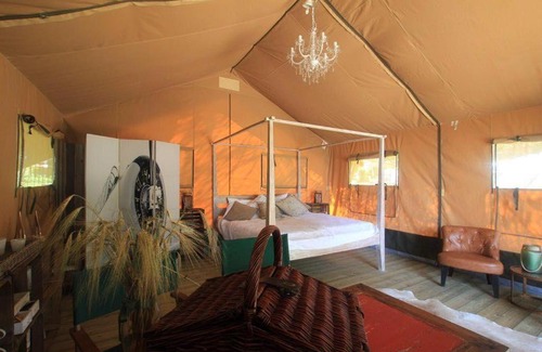 Großensee Apartment | Experience Great Lake Lodge: Unique Glamping by Grossensee