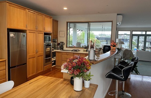 Rothesay Bay House | Premier Oceanfront Room with Pool & Spa - Book Your Stay!