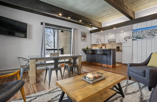 Steamboat Springs Condo | Recently Remodeled Retreat with Heated Pool and Ski Access