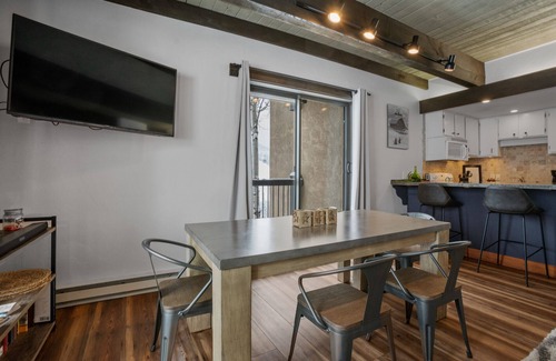 Steamboat Springs Condo | Recently Remodeled Retreat with Heated Pool and Ski Access