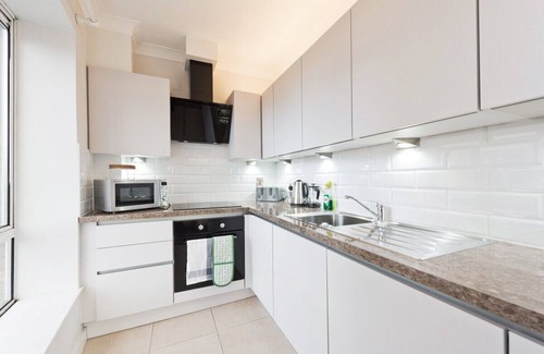 Portobello Apartment | Prime Location 2-Bed Apartment with Fast WiFi & TV