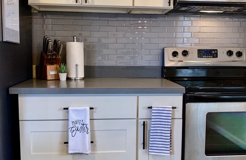 Renton House | Ideal 2-Bedroom Retreat with High-Speed WiFi & Pet Friendly