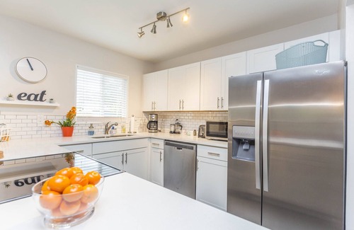 Paver Park House | Prime Location Near Payne Park & Downtown with Ocean Views