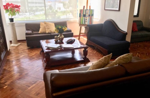 Calle 100 Apartment | Prime Location Near Attractions with Family-Friendly Amenities