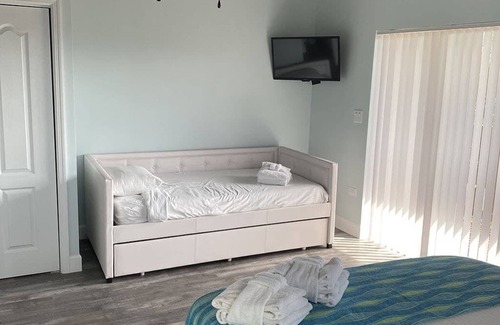 Anglers Park Condo | Ideal Spot for Water Sports with Amazing Bay Sunsets