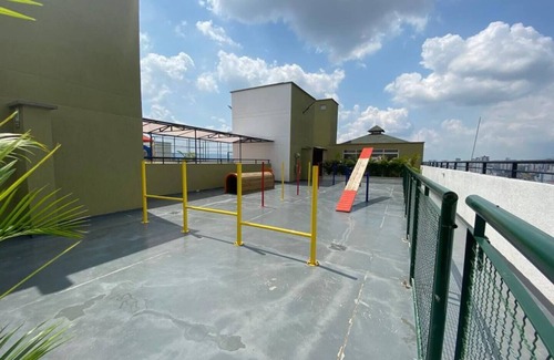 Bucaramanga Apartment | Prime Location in Bucaramanga with Spa & Breakfast Included