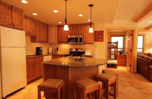 Warrior's Mark House | Prime Location in Breck: 3BR/3BA Steps from Lifts