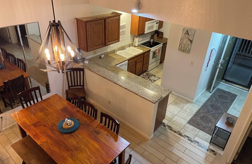 Table Rock Condo | Prime Lakefront Retreat with Indoor Pool and Spa Access