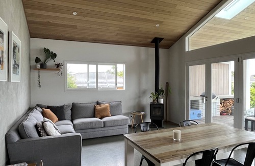 Mangawhai Heads House | Prime Location Steps from the Harbour | Family-Friendly Stays