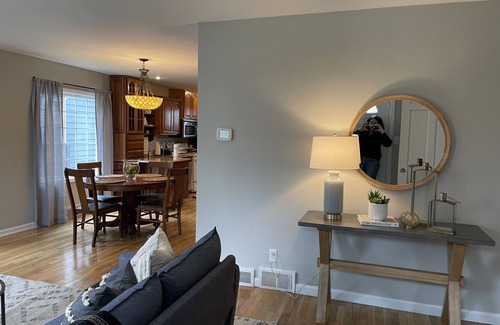 Lansing House | Ideal Stay Near MSU: Family-Friendly 3-Bedroom Retreat