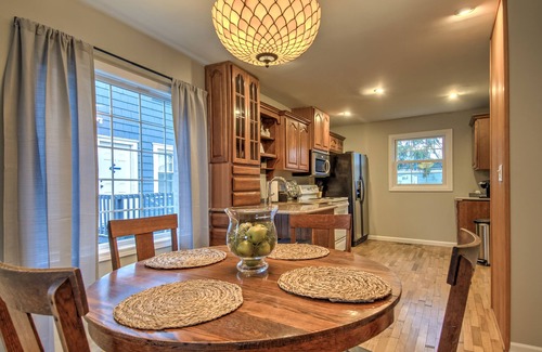 Lansing House | Ideal Stay Near MSU: Family-Friendly 3-Bedroom Retreat