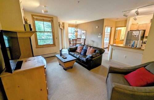River Run Condo | Budget-Friendly End of Summer Rates with Top Amenities