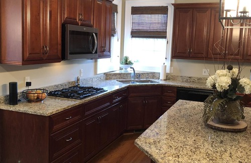 Evans House | Top-Rated Master Rental for Your Perfect Getaway