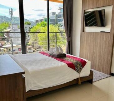 Nai Harn Apartment | Scenic Mountain View Apartment - Pearl 504, 4-Star Stay