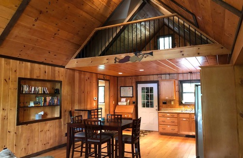 Moultonborough House | Family-Friendly Retreat with Pool Table & Pet Welcome
